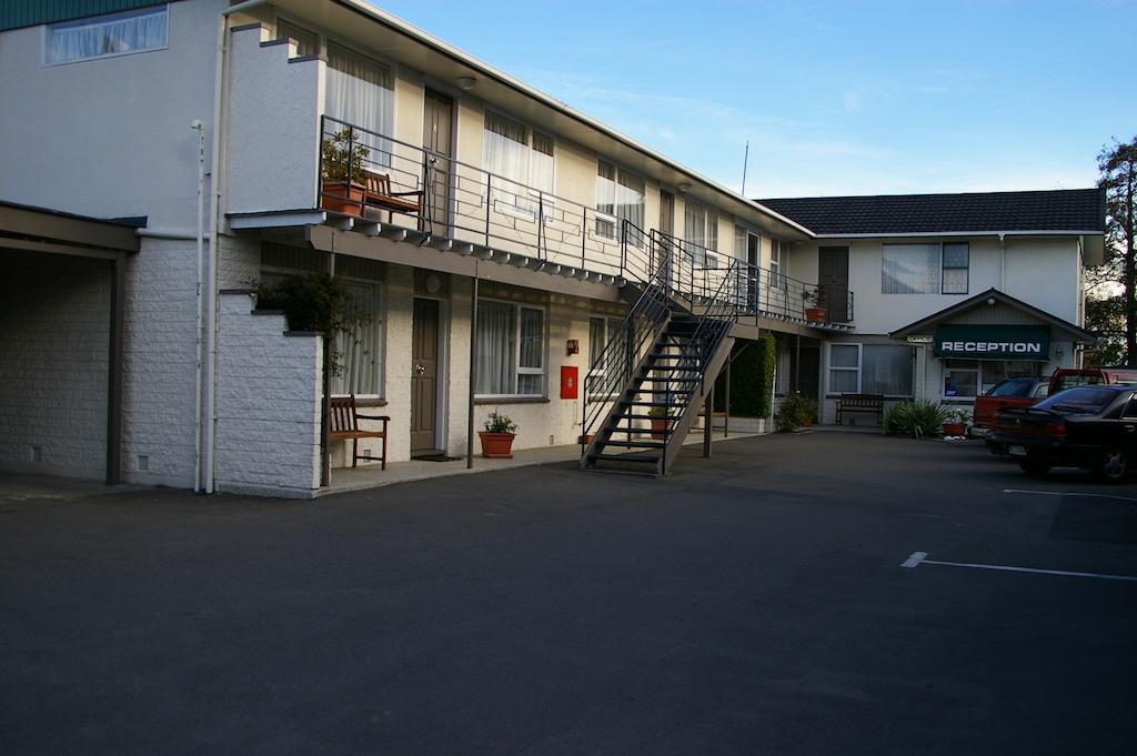 The Adelphi Motel Christchurch Exterior foto